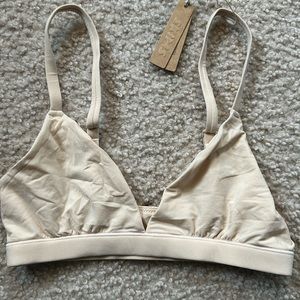 Skims fits everybody triangle bralette